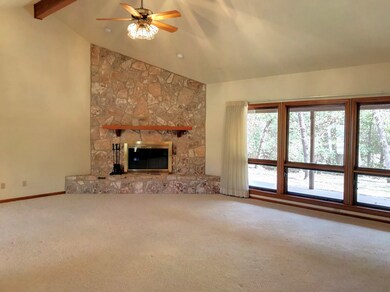 116 Tanglewood Dr, Fredericksburg, TX 78624 - photo 2