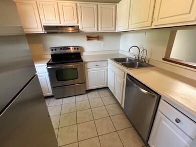 109 Hayes Ave, South Burlington, VT 05403 - photo 6