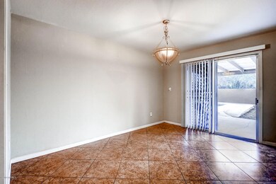 4819 W Hubbell St Phoenix AZ-large-006-D