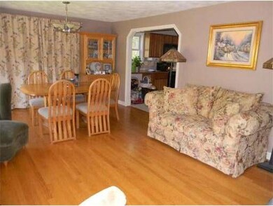 122 E Main St, Georgetown, MA 01833 - photo 6