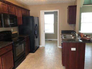 251 Crystal View Ct, Mount Washington, KY 40047 - photo 4