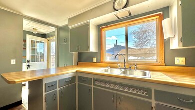 313 9th St SW, Chisholm, MN 55719 - photo 7