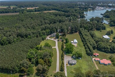 House site on West Cove of Carters Creek