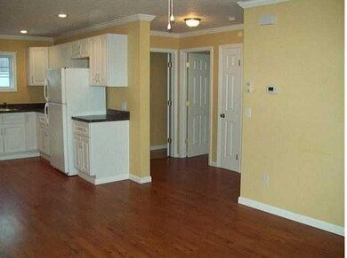 wonderful OPEN floor plan!!Kitchen wide open to li
