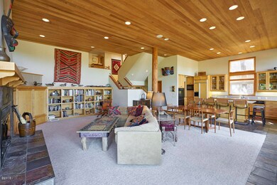 Greatroom - high ceilings