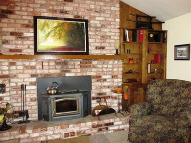 329 7th St, Rogue River, OR 97537 - photo 4