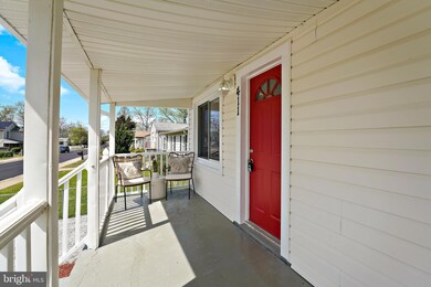 411 Dateleaf Ave, Capitol Heights, MD 20743 - photo 2