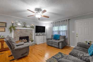 136 Whitetail Rd, Statesville, NC 28625 - photo 2