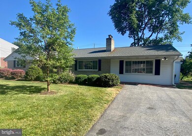 115 E Glenn Rd, Hershey, PA 17033 - photo 3