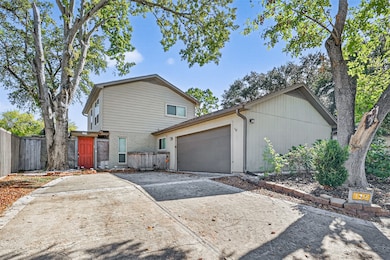 12800 Briar Forest Dr unit 129, Houston, TX 77077 - photo 2