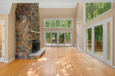 22 Longview Dr, Bow, NH 03304 - photo 4