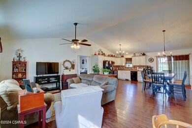 703 Pine St, Milton, PA 17847 - photo 7