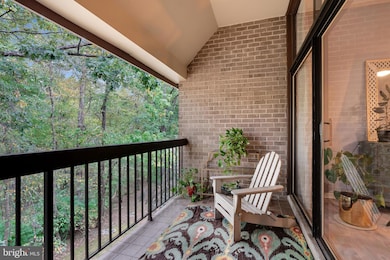 1670 Parkcrest Cir unit 3B/300, Reston, VA 20190 - photo 4