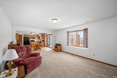 904 Elm St, Auburn, IN 46706 - photo 5