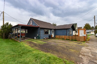 2417 10th St, Tillamook OR-28