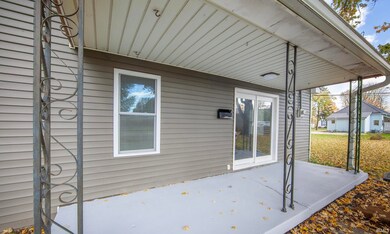 740 1 2 N Main St, Tipton, IN 46072 - photo 3