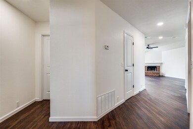 3321 Bent Creek Dr, Denton, TX 76210 - photo 4