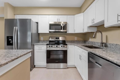 9481 Highland Oak Dr unit 604, Tampa, FL 33647 - photo 7