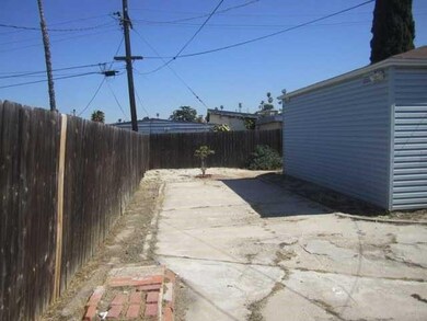 526 S San Jacinto Dr, San Diego, CA 92114 - photo 4