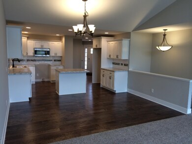 10116 dining and kitchen