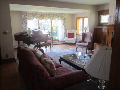 Living Room WOW!  THIS ROOM IS SOOOOOOOOOOO BIG A 