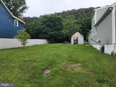 251 N Washington St, Berkeley Springs, WV 25411 - photo 7