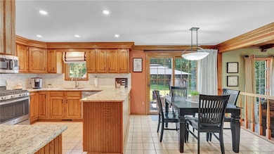 479 Homestead Dr, North Tonawanda, NY 14120 - photo 5