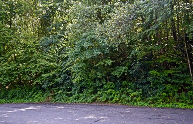 6 private acres!