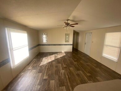 1620 E Reno Rd unit 23, Azle, TX 76020 - photo 3