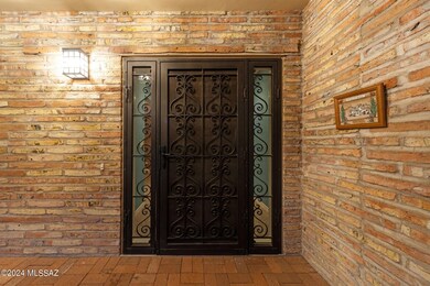 10-web-or-mls-5435 N Foothills Dr - MLS