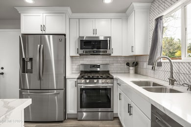 1214 Conway Ln, Reno, NV 89503 - photo 4