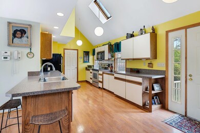 16-web-or-mls-5 Vista Cir Final-2