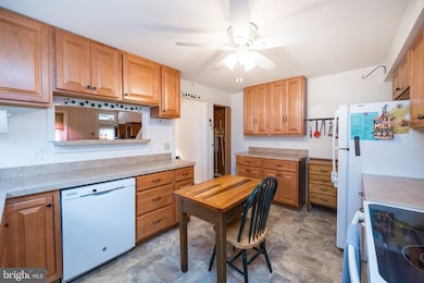 404 S Main St, Spring City, PA 19475 - photo 7