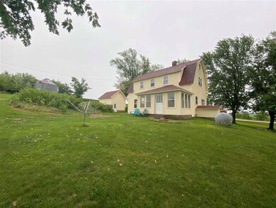 6528 Irish Hollow Rd, Lancaster, WI 53813 - photo 4