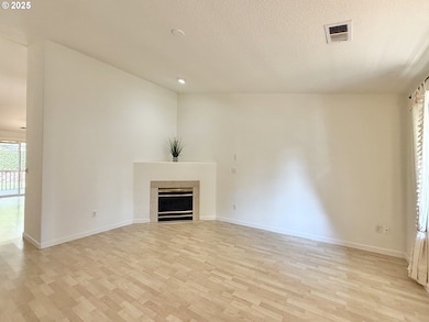 Living Room-Fireplace
