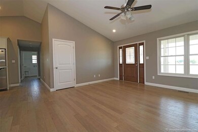 1211 Stono Mtn Dr, Farmington, MO 63640 - photo 3