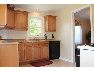 Kitchen. Gorgeous maple kitchen, new counter tops,