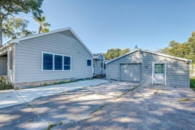 5211 Dunlop St, Houston, TX 77009 - photo 3