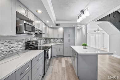 1042 Humber Cir unit 16C, Saint Louis, MO 63129 - photo 6