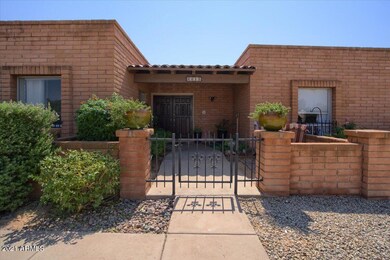 09-Front Courtyard