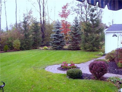 7346 Balla Dr, North Tonawanda, NY 14120 - photo 7