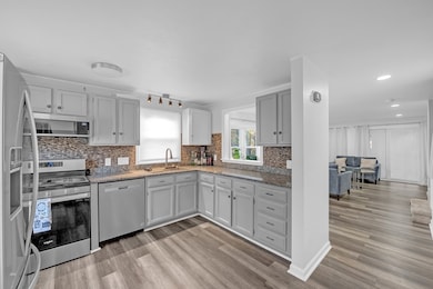 45 Ledgecrest Dr, Worcester, MA 01603 - photo 4