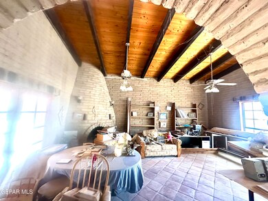 12724 Alameda Ave, Clint, TX 79836 - photo 4