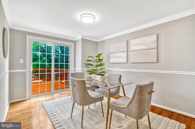 13805 Laura Ratcliff Ct, Centreville, VA 20121 - photo 7