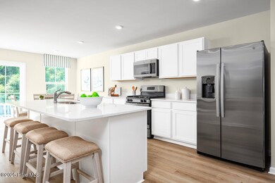 564 Bell Creek Ave NE, Winnabow, NC 28479 - photo 5