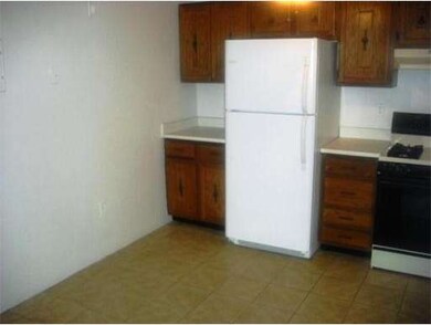 5 Karen Cir unit 8, Billerica, MA 01821 - photo 4