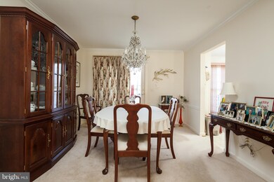 11915 Thurloe Dr, Lutherville Timonium, MD 21093 - photo 5