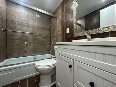 3440 Latonia Rd, Columbus, OH 43232 - photo 6