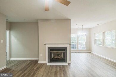 4137 Fountainside Ln unit B002, Fairfax, VA 22030 - photo 6