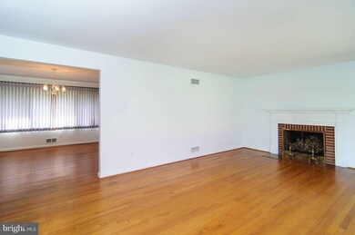 9913 Evergreen Ave, Columbia, MD 21046 - photo 5